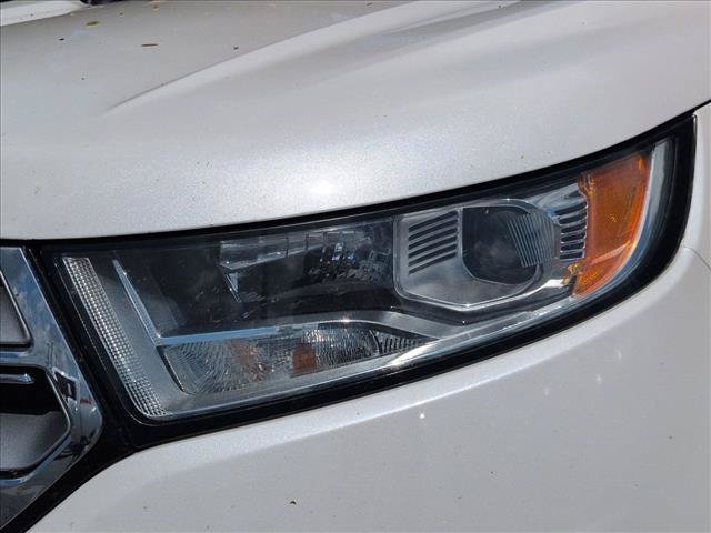 Used 2017 Ford Edge Titanium w/ Equipment Group 302A AWD/4WD image 2