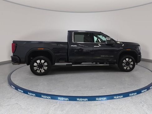 Used 2024 GMC Sierra 2500 Denali w/ Technology Package AWD/4WD image 5
