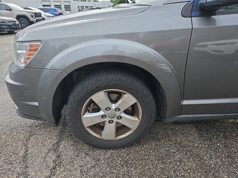 Used 2013 Dodge Journey American Value Package FWD image 9