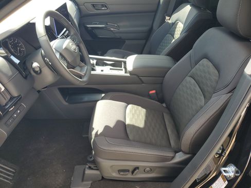 New 2026 Nissan Pathfinder SV image 12