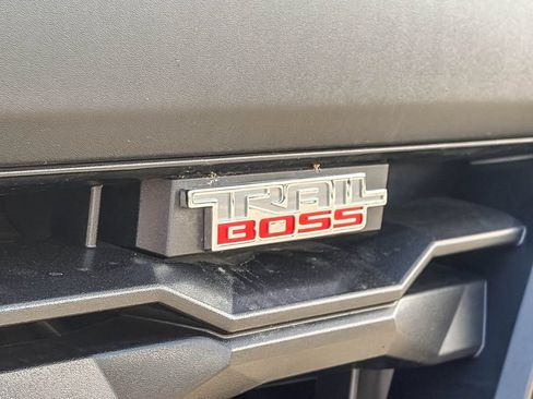 Used 2026 Chevrolet Colorado Trail Boss AWD/4WD image 11