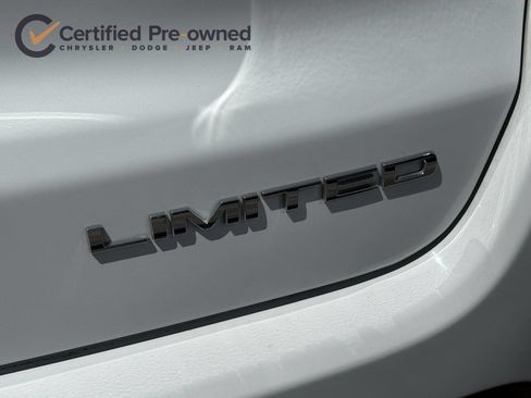 Used 2025 Jeep Compass Limited AWD/4WD image 29