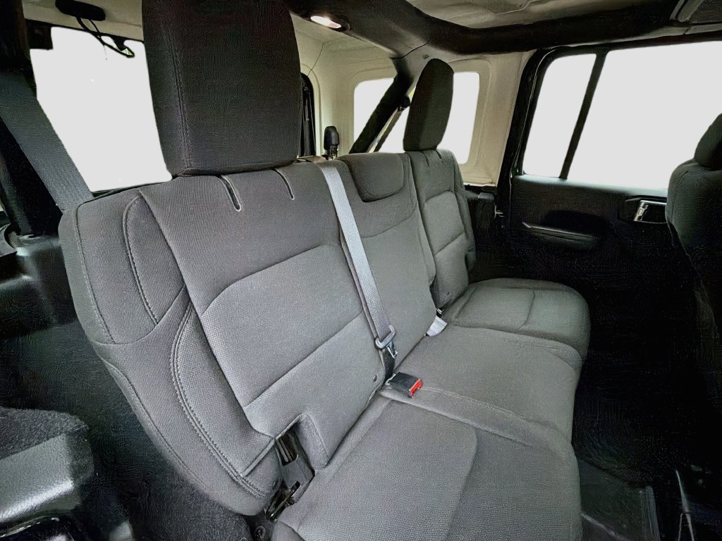 Used 2018 Jeep Wrangler Unlimited Sport S AWD/4WD image 29