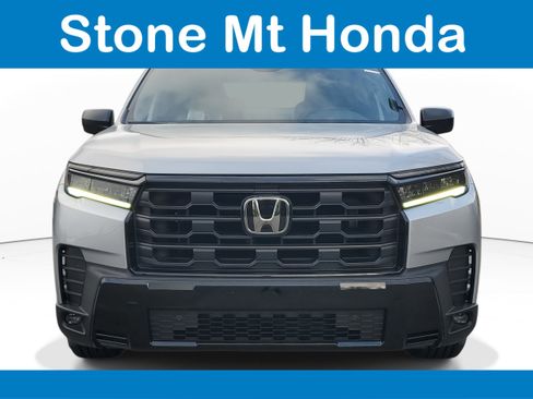 New 2026 Honda Pilot Sport image 2