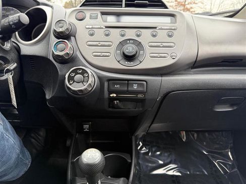 Used 2013 Honda Fit image 20
