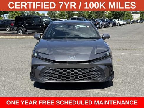 Used 2025 Toyota Camry SE FWD image 6