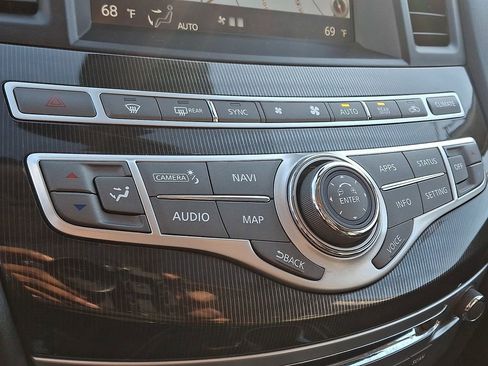 Used 2020 INFINITI QX60 Luxe w/ Essential Package image 17