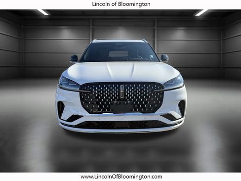 New 2025 Lincoln Aviator Black Label image 10
