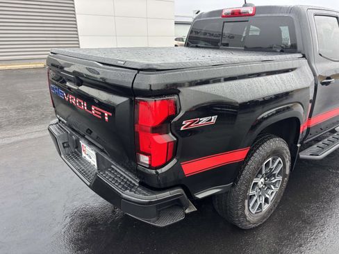 Used 2024 Chevrolet Colorado Z71 w/ Z71 Convenience Package 2 image 11