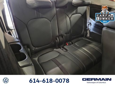 Used 2025 Honda Pilot Touring image 19