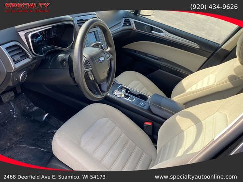 Used 2018 Ford Fusion S FWD image 14