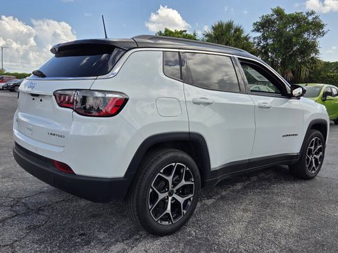 Used 2025 Jeep Compass Limited AWD/4WD image 5