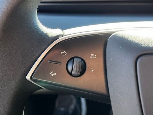 Used 2025 Tesla Model 3 Long Range image 14