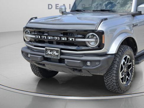 Used 2023 Ford Bronco Outer Banks AWD/4WD image 9