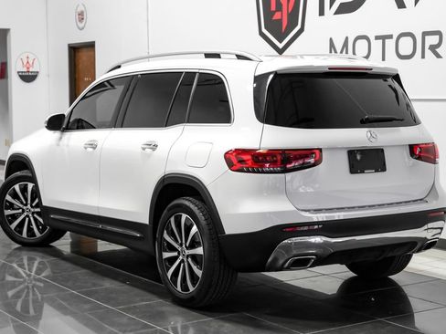 Used 2021 Mercedes-Benz GLB 250 w/ Premium Package image 11