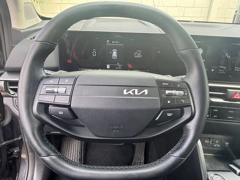 Used 2026 Kia Sportage LX AWD/4WD image 25