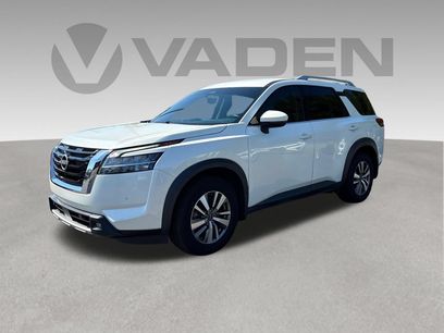 Used 2022 Nissan Pathfinder SL
