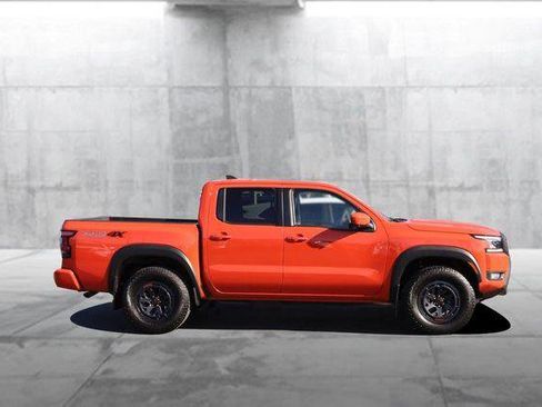 Used 2025 Nissan Frontier PRO-4X w/ Pro Premium Package image 5