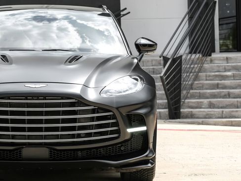 Used 2023 Aston Martin DBX 707 image 40