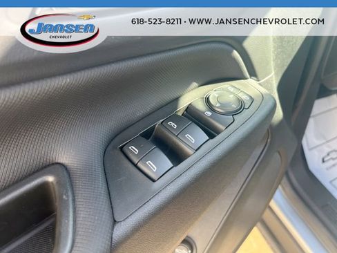 Used 2024 Chevrolet Equinox RS FWD image 22