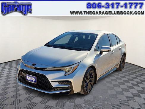 Used 2024 Toyota Corolla SE image 1