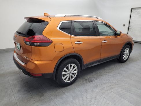 Used 2019 Nissan Rogue SV AWD/4WD image 10