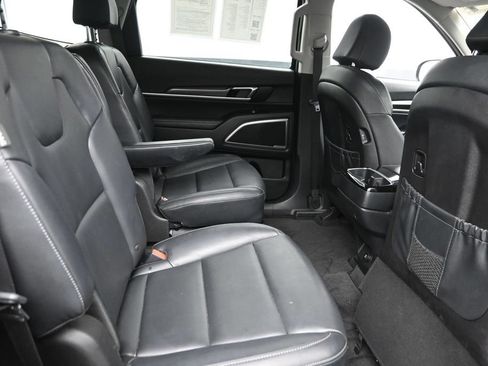 Used 2025 Kia Telluride S AWD/4WD image 9