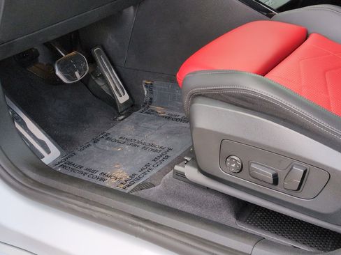 Certified 2024 BMW X1 M35i w/ Premium Package image 17