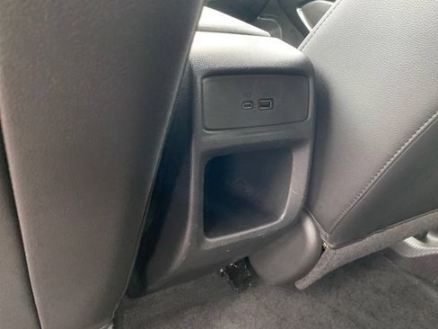 Certified 2025 Chevrolet Trax LT FWD image 20