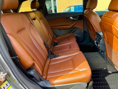 Used 2018 Audi Q7 3.0T Prestige image 21