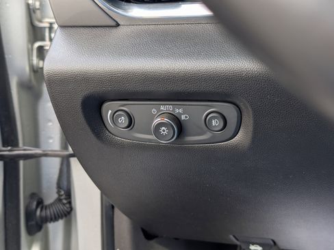 Used 2019 Chevrolet Traverse LT w/ LT Premium Package image 30