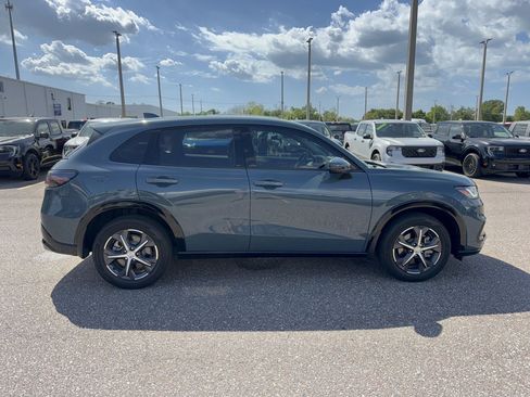 Used 2023 Honda HR-V EX-L image 5