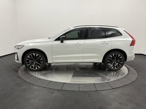 New 2026 Volvo XC60 B5 Ultra w/ Protection Package Premier AWD/4WD image 4