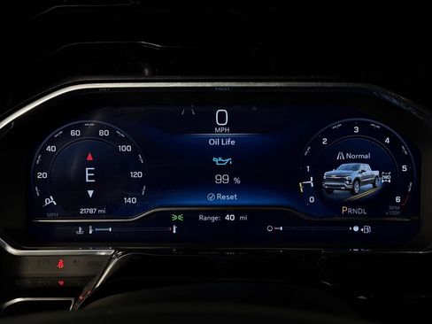 Used 2024 Chevrolet Silverado 1500 LT w/ Z71 Off-Road Package image 13