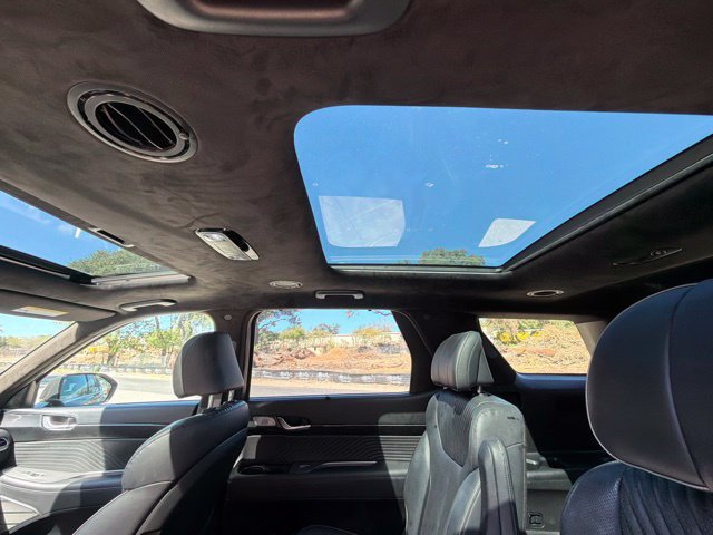 Used 2023 Hyundai Palisade Calligraphy FWD image 16