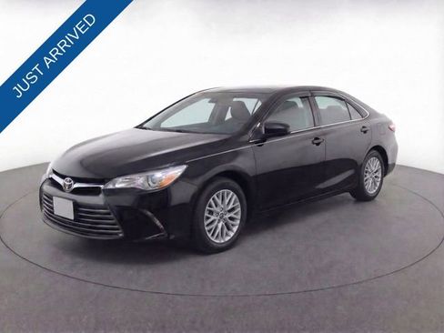 Used 2016 Toyota Camry LE image 15