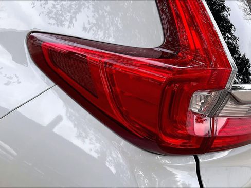 Used 2018 Honda CR-V Touring image 23