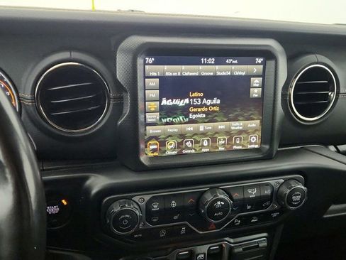Used 2022 Jeep Gladiator Overland image 17