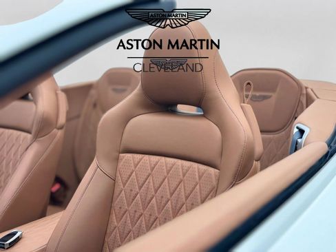 Used 2025 Aston Martin DB12 Convertible RWD image 40