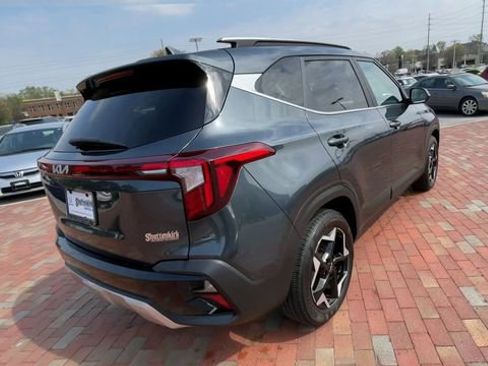 Used 2024 Kia Seltos EX image 9