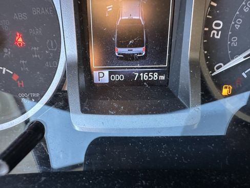 Used 2021 Toyota Tacoma SR5 image 11