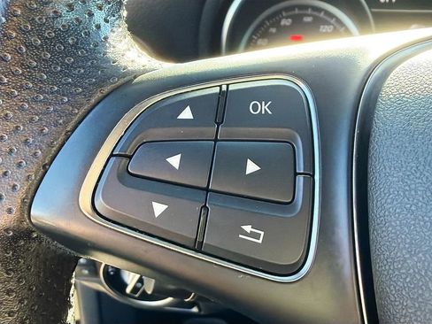 Used 2020 Mercedes-Benz GLA 250 image 35