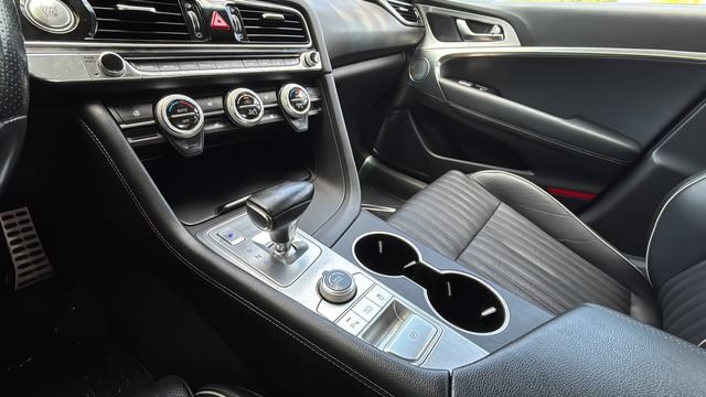 Used 2021 Genesis G70 3.3T RWD image 14