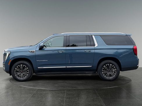 Used 2025 GMC Yukon XL Elevation AWD/4WD image 5