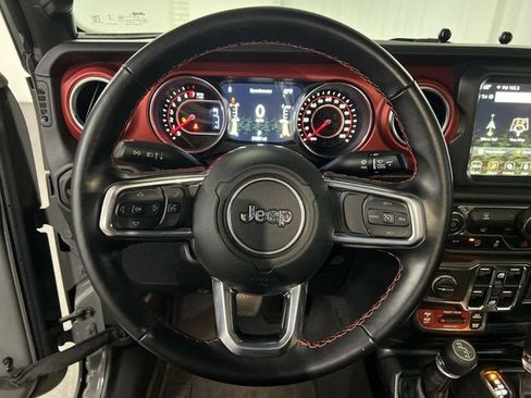 Used 2021 Jeep Gladiator Rubicon AWD/4WD image 11