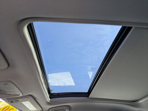 Used 2024 Chevrolet Malibu LT image 20