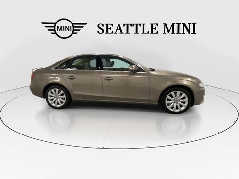 Used 2009 Audi A4 2.0T Premium Plus image 13