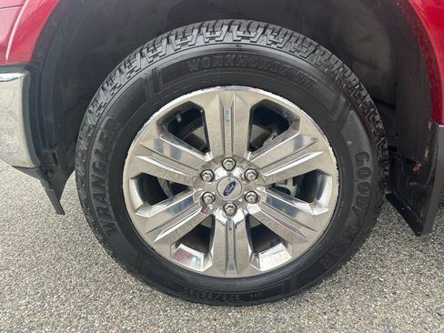 Used 2018 Ford F150 Lariat w/ Equipment Group 502A Luxury AWD/4WD image 36