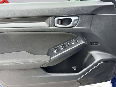 Used 2023 Honda Civic Sport image 18