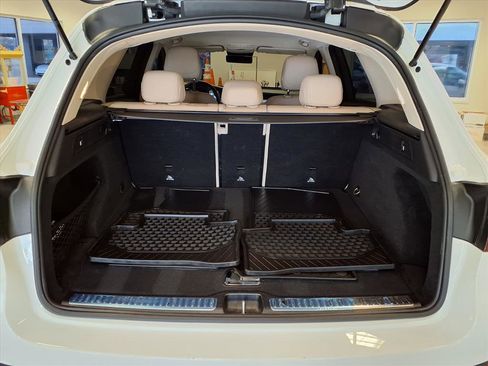 Used 2022 Mercedes-Benz GLC 300 4MATIC image 17